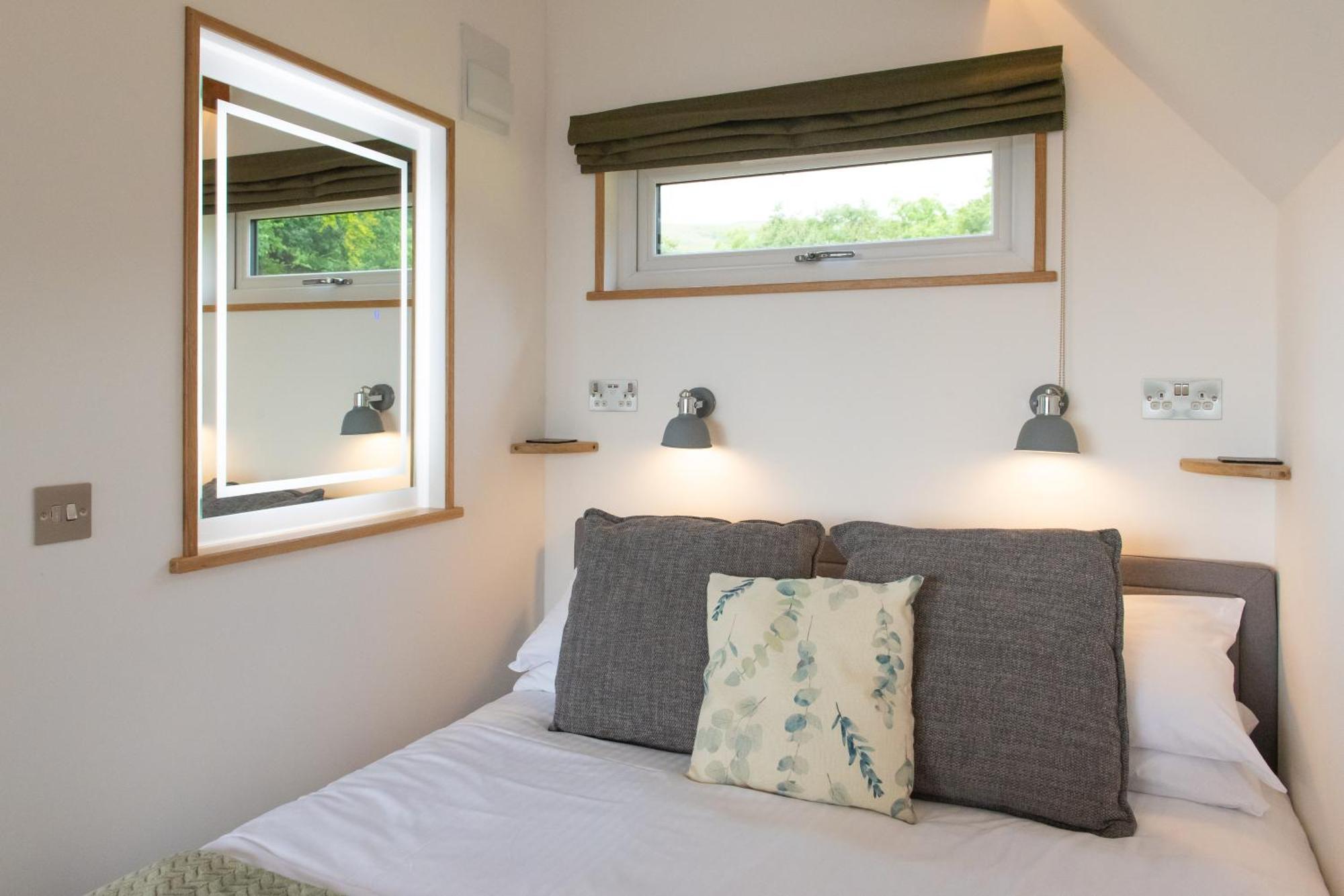 Bonnie Barns - Adults Only Luxury Lodges With Hot Tubs 卢斯 外观 照片