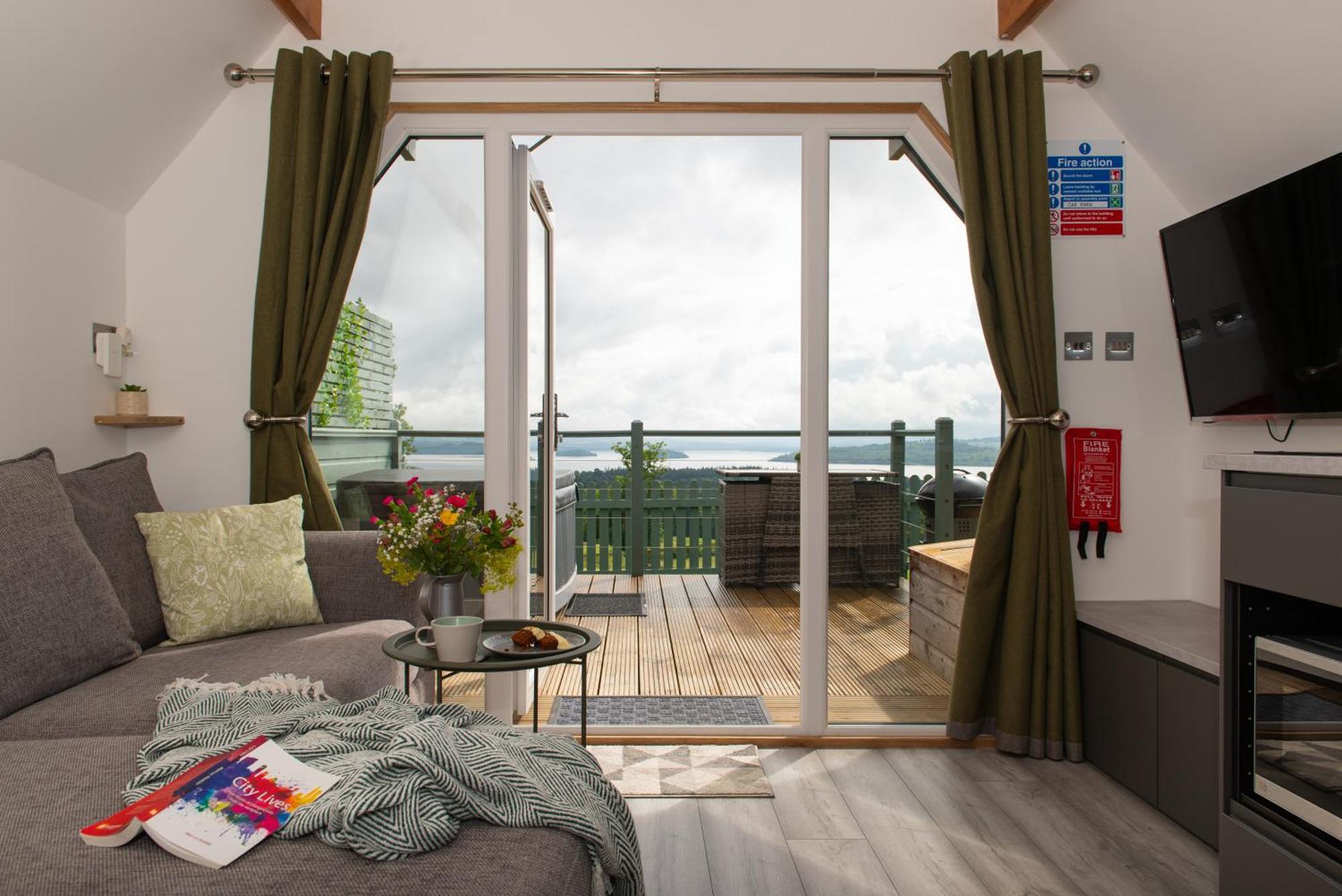 Bonnie Barns - Adults Only Luxury Lodges With Hot Tubs 卢斯 外观 照片